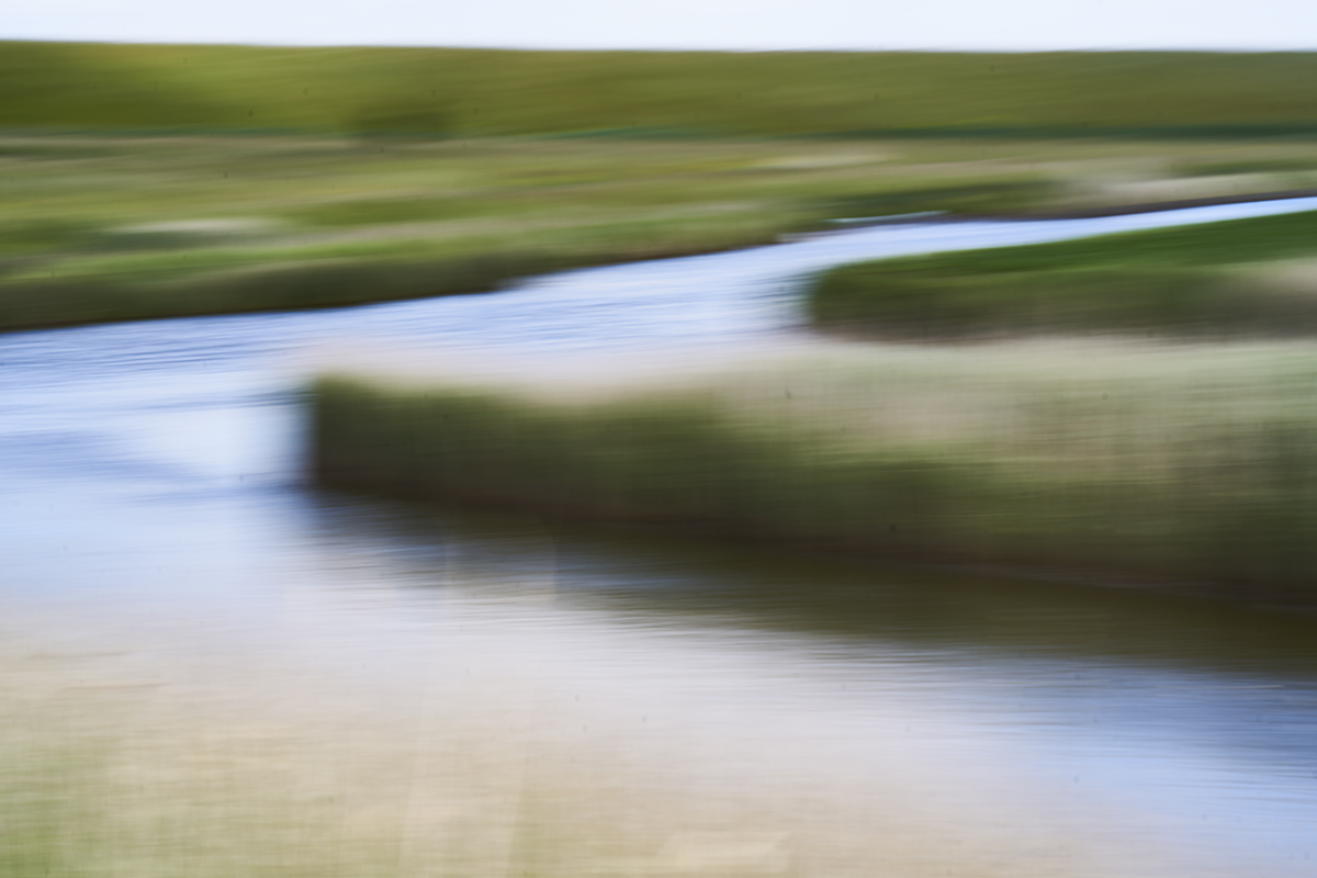 Lanschaftsbild aus horizontal bewegter Kamera